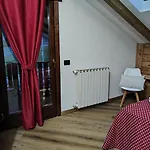 A Casa Da Elide Pensión Aymavilles