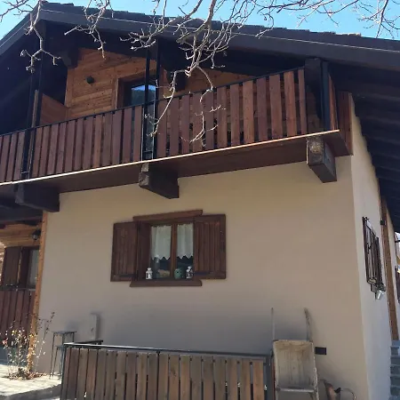 Konukevi A Casa Da Elide Aymavilles