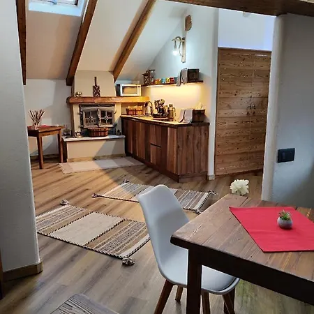 A Casa Da Elide 3*