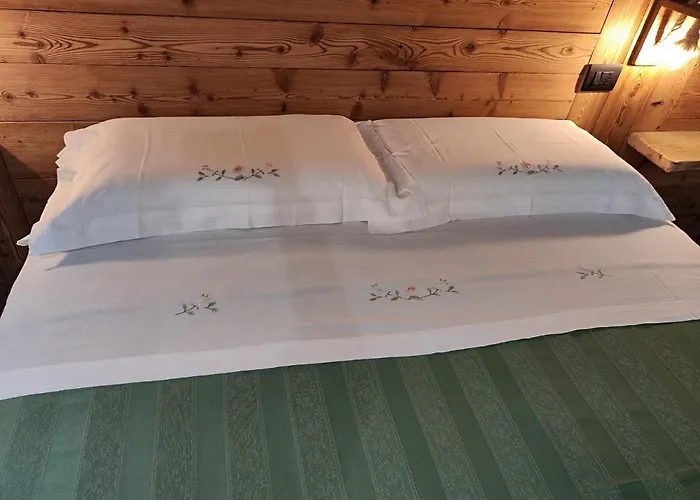 招待所 A Casa Da Elide 艾马维尔